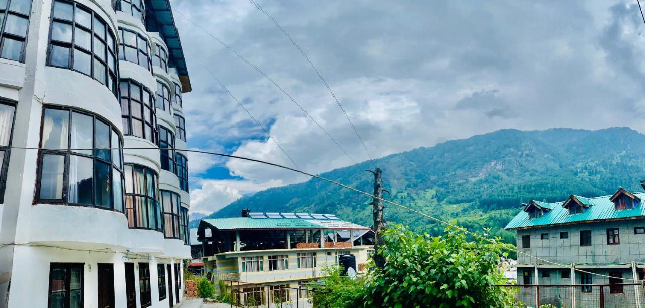 Hotel Hadimba Palace - Near Mall Road Manāli Exteriér fotografie